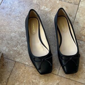 Liz Claiborne Black Square-Toe Flats with Bow